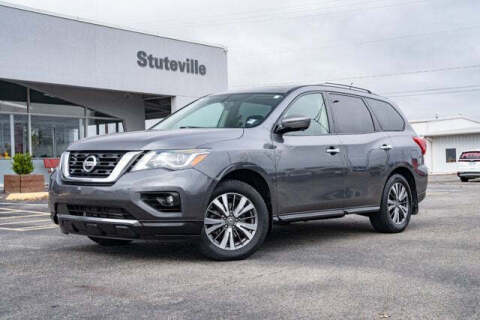 2017 Nissan Pathfinder SL