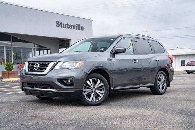 2017 Nissan Pathfinder SL