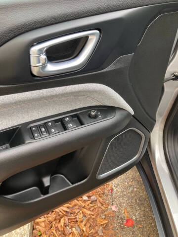 2022 Jeep Compass Latitude Lux