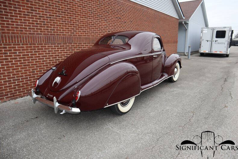 1939 Lincoln Zephyr