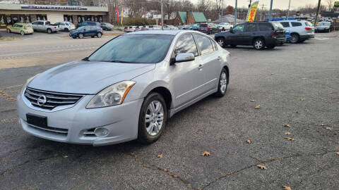 2012 Nissan Altima for sale at SMD AUTO SALES LLC in Kansas City MO