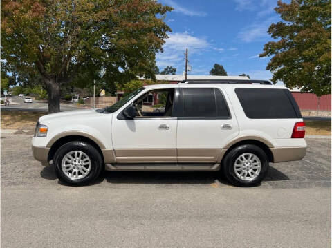 2012 Ford Expedition for sale at Dealers Choice Inc in Farmersville CA