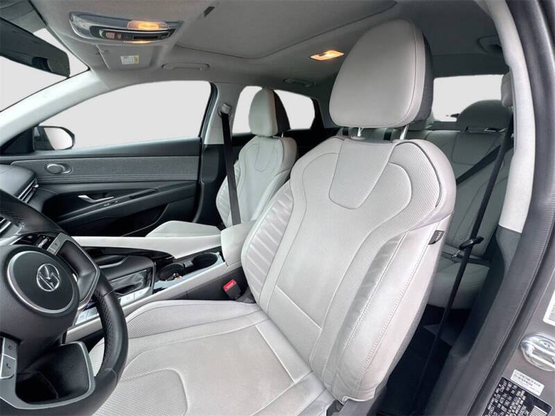 2023 Hyundai Elantra Hybrid Limited