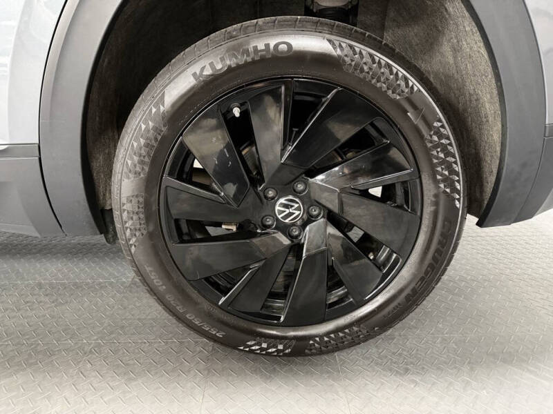 2024 Volkswagen Atlas Cross Sport SE 4Motion