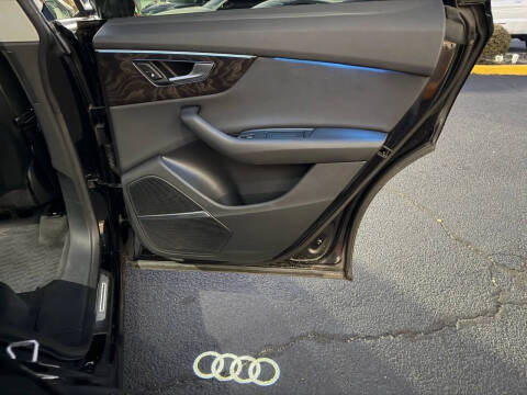 2019 Audi Q8 quattro Premium Plus 55 TFSI