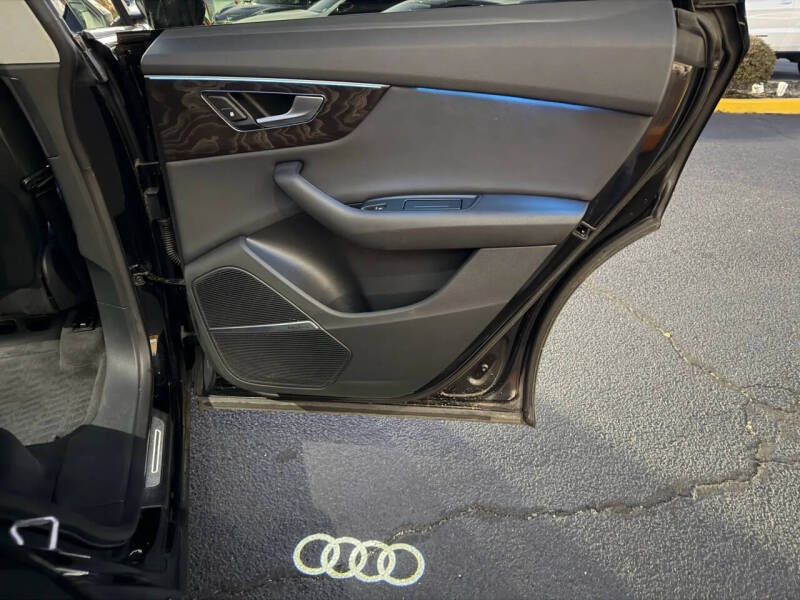 2019 Audi Q8 quattro Premium Plus 55 TFSI