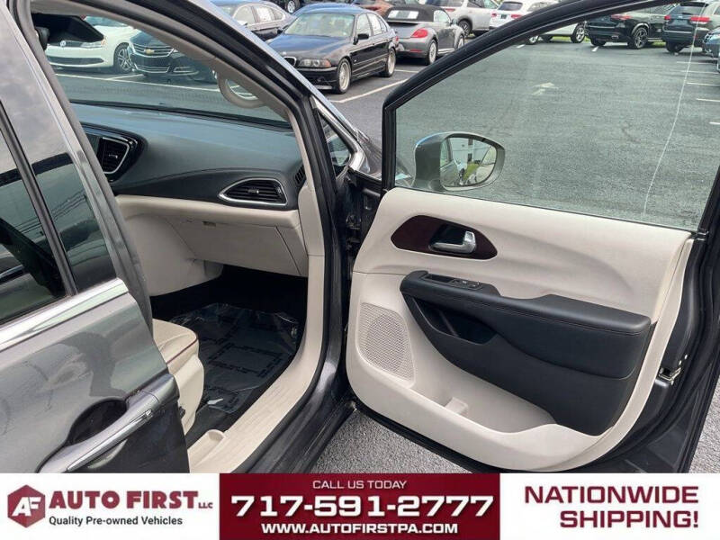 2019 Chrysler Pacifica Touring L