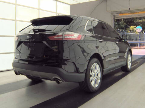 2021 Ford Edge Titanium