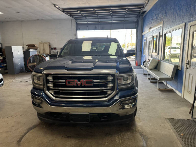 2017 GMC Sierra 1500 SLT's photo