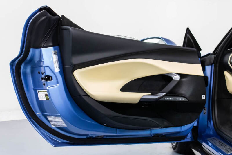 2024 Ferrari 296 GTS