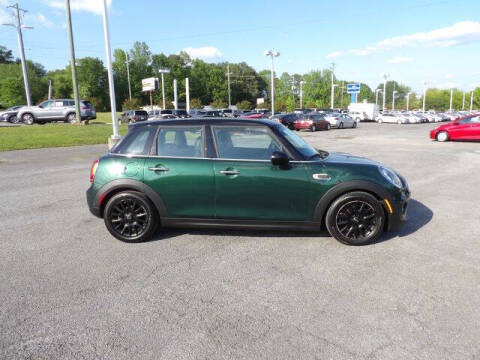 2017 MINI Hardtop 4 Door Cooper