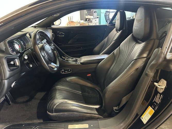 2017 Aston Martin DB11