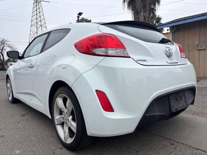2017 Hyundai Veloster Value Edition