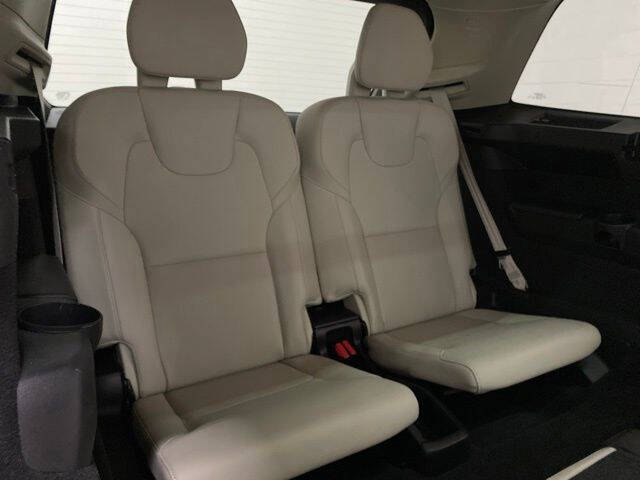 2025 Volvo XC90 B5 Core Bright Theme