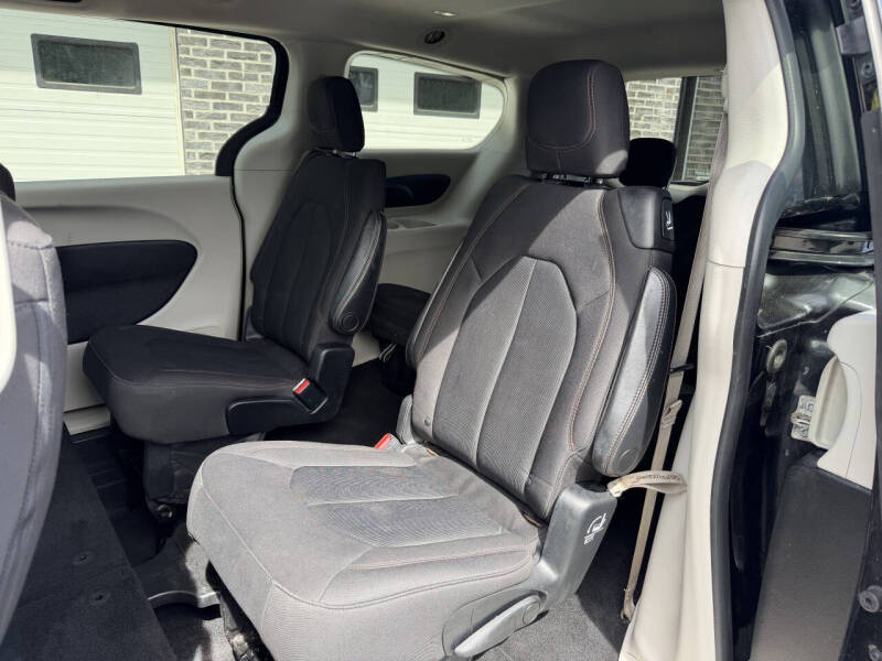 2017 Chrysler Pacifica Touring