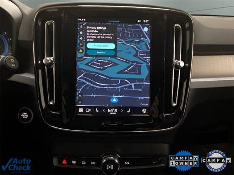 2025 Volvo XC40 B5 Core Bright Theme