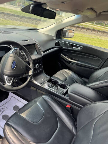 2019 Ford Edge Titanium