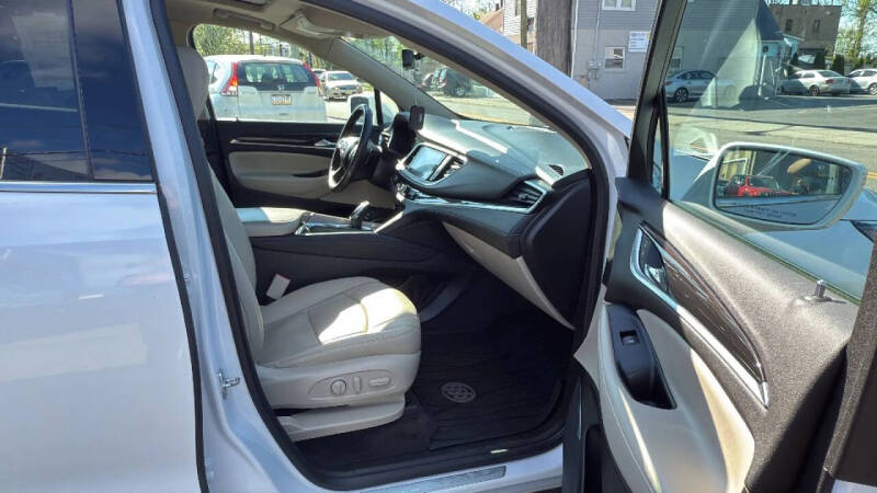 2019 Buick Enclave Essence