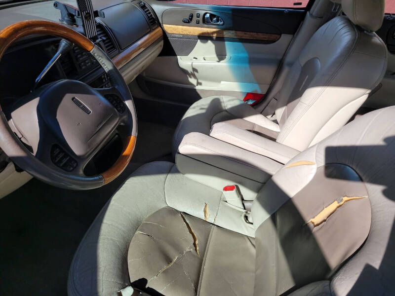 2001 Lincoln Continental