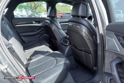 2013 Audi S8 4.0T quattro