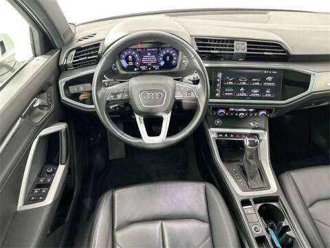 2024 Audi Q3 quattro S line Premium 45 TFSI