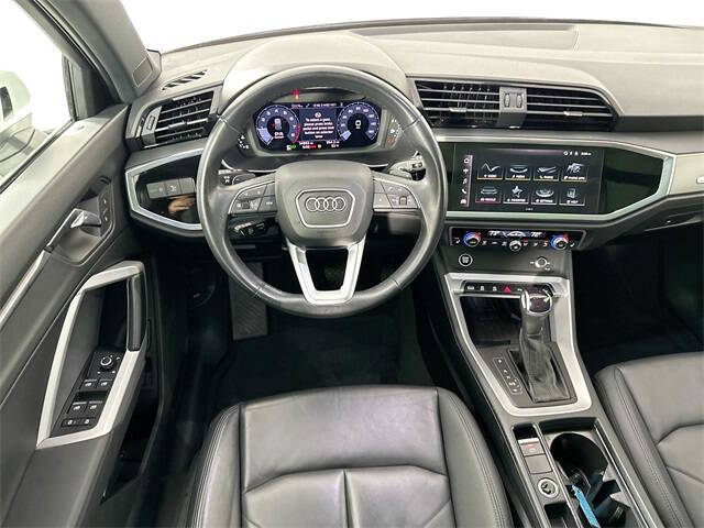 2024 Audi Q3 quattro S line Premium 45 TFSI