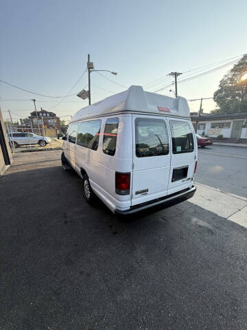 2013 Ford E-Series