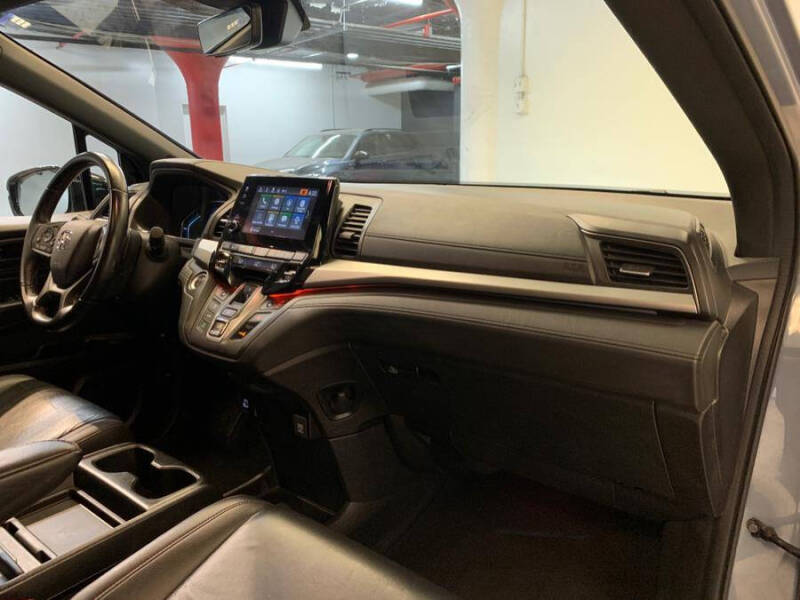 2023 Honda Odyssey Sport