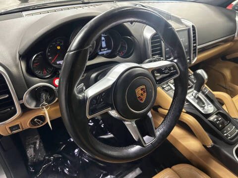 2017 Porsche Cayenne S