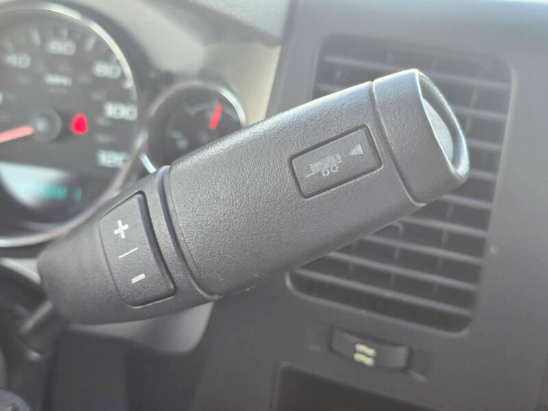 2011 Chevrolet Silverado 3500HD CC