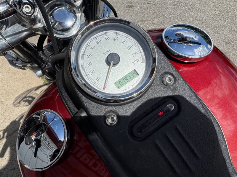 2010 Harley-Davidson FXDB -