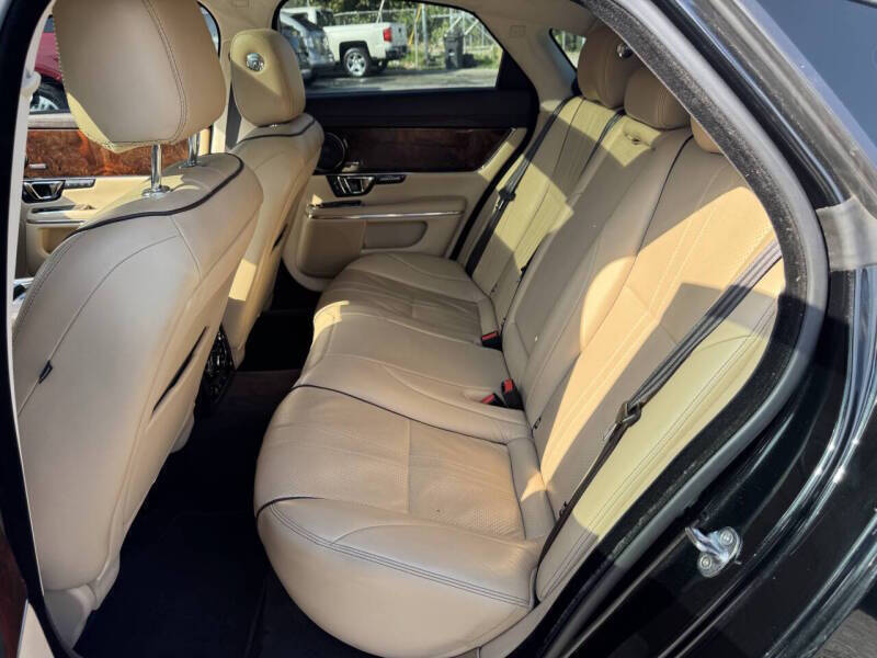 2016 Jaguar XJ R-Sport