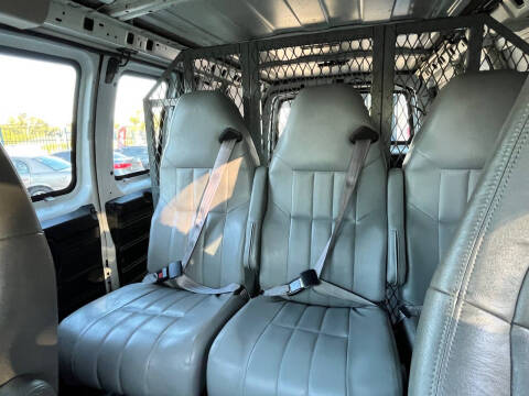 2017 Chevrolet Express 2500