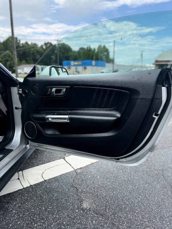 2019 Ford Mustang EcoBoost Premium