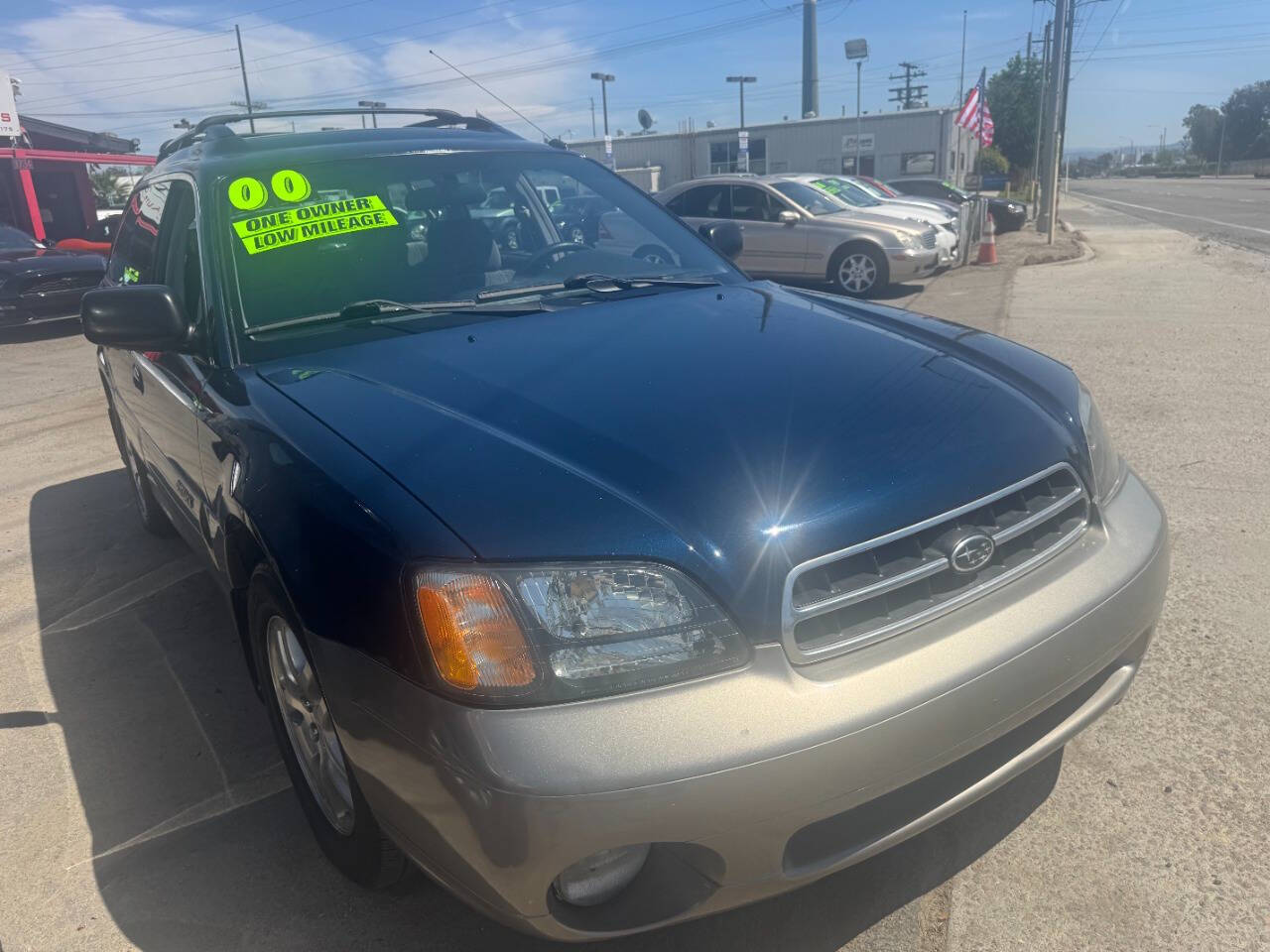Dk. Blue 2000 Subaru Outback Base AWD 4dr Wagon 2