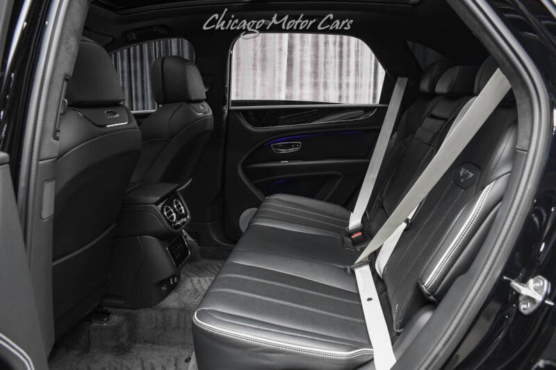 2023 Bentley Bentayga Hybrid