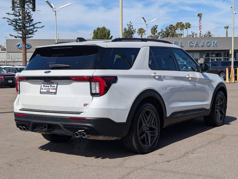 2025 Ford Explorer ST