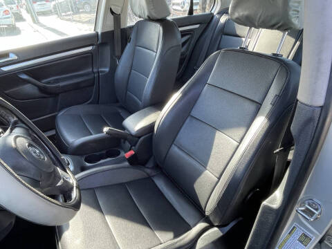 2010 Volkswagen Jetta SE PZEV