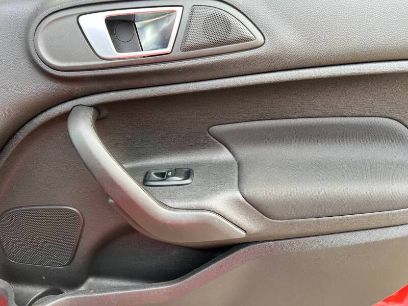 2014 Ford Fiesta SE