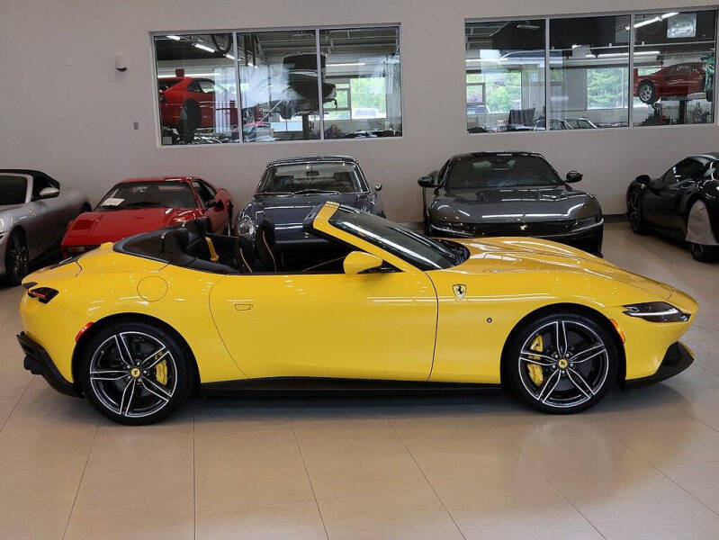 2025 Ferrari Roma Spider