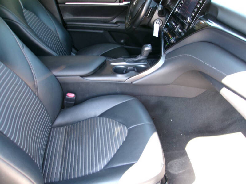 2021 Toyota Camry SE