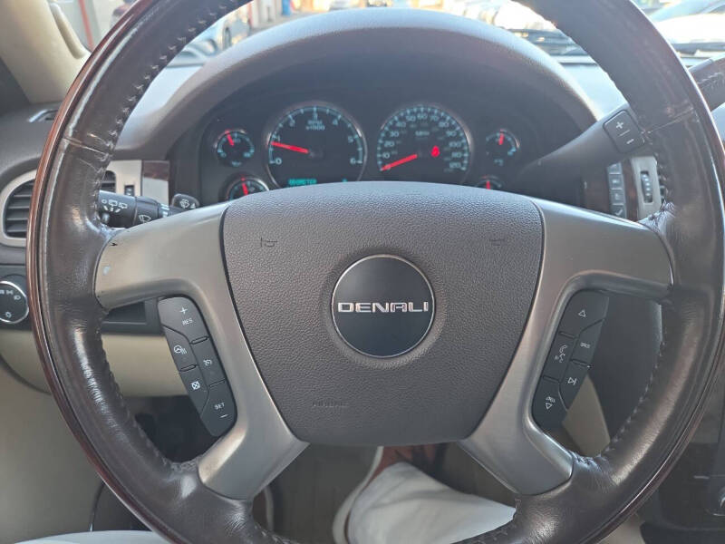 2009 GMC Yukon Denali