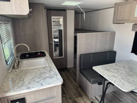 2022 Dutchmen Coleman