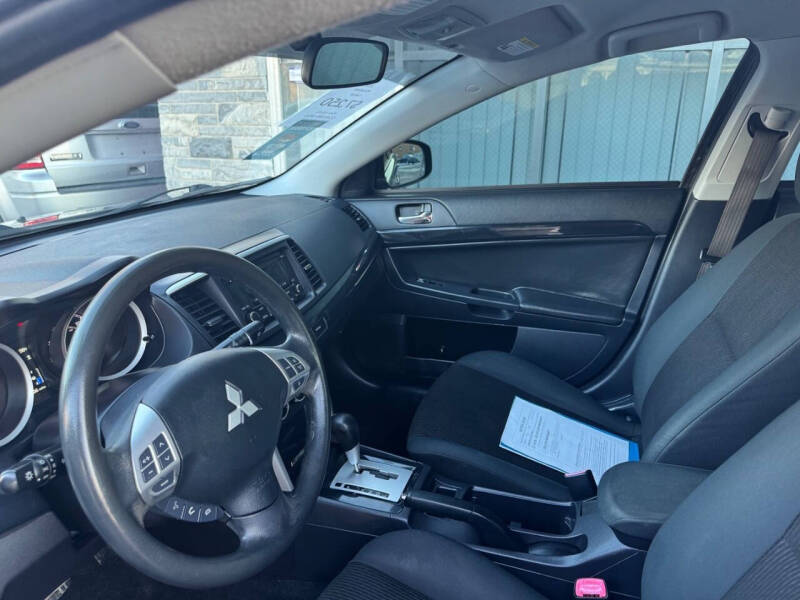 2016 Mitsubishi Lancer ES