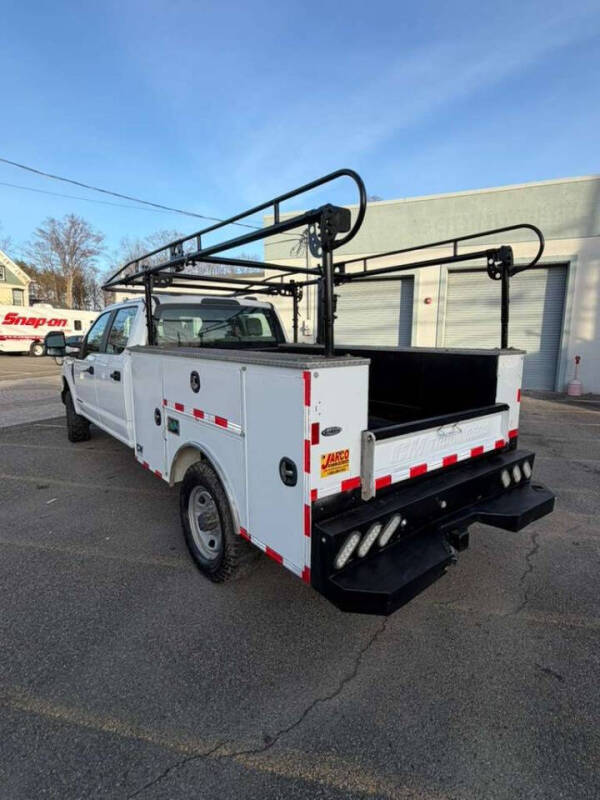 2022 Ford F-350 Super Duty XL