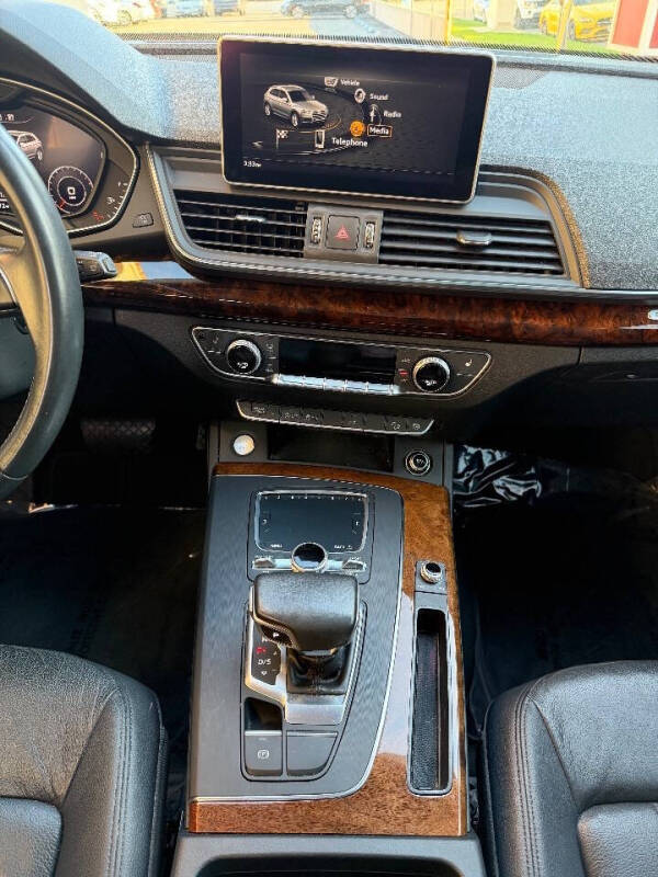 2018 Audi Q5 2.0T quattro Premium Plus