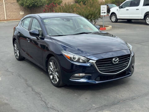 2018 Mazda MAZDA3 Touring