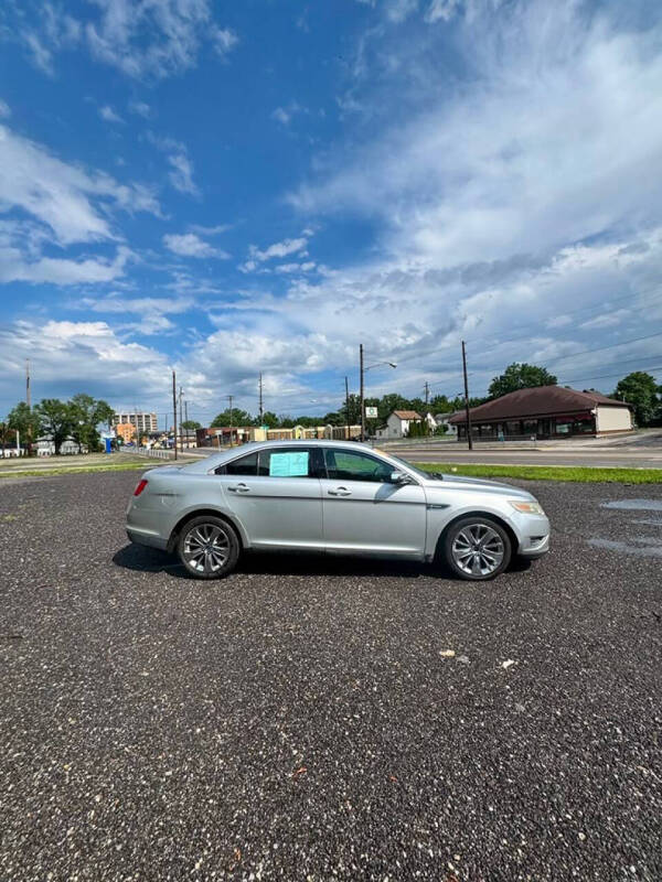 2011 Ford Taurus Limited