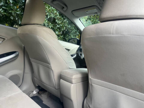 2011 Toyota Prius Two