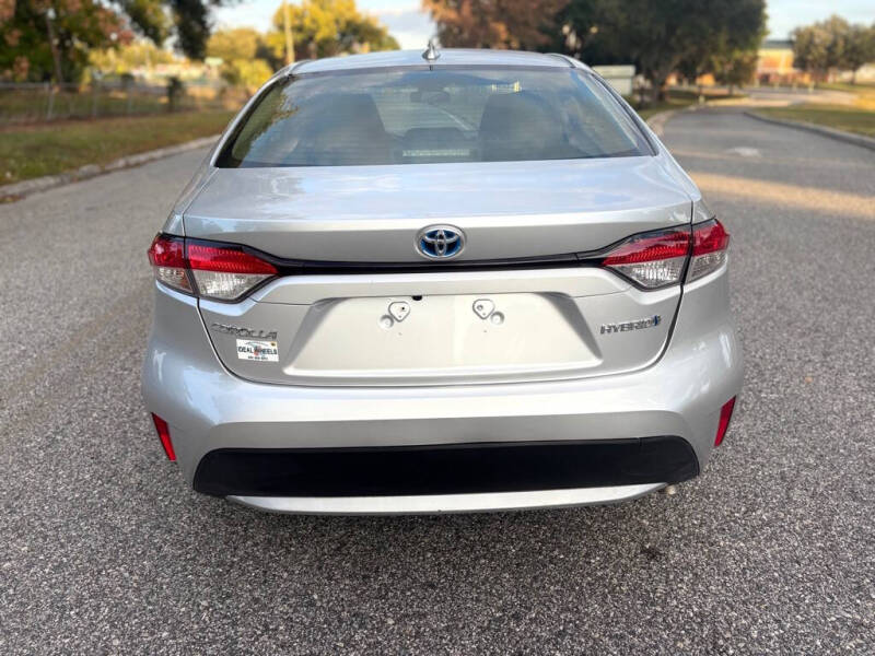2022 Toyota Corolla Hybrid LE